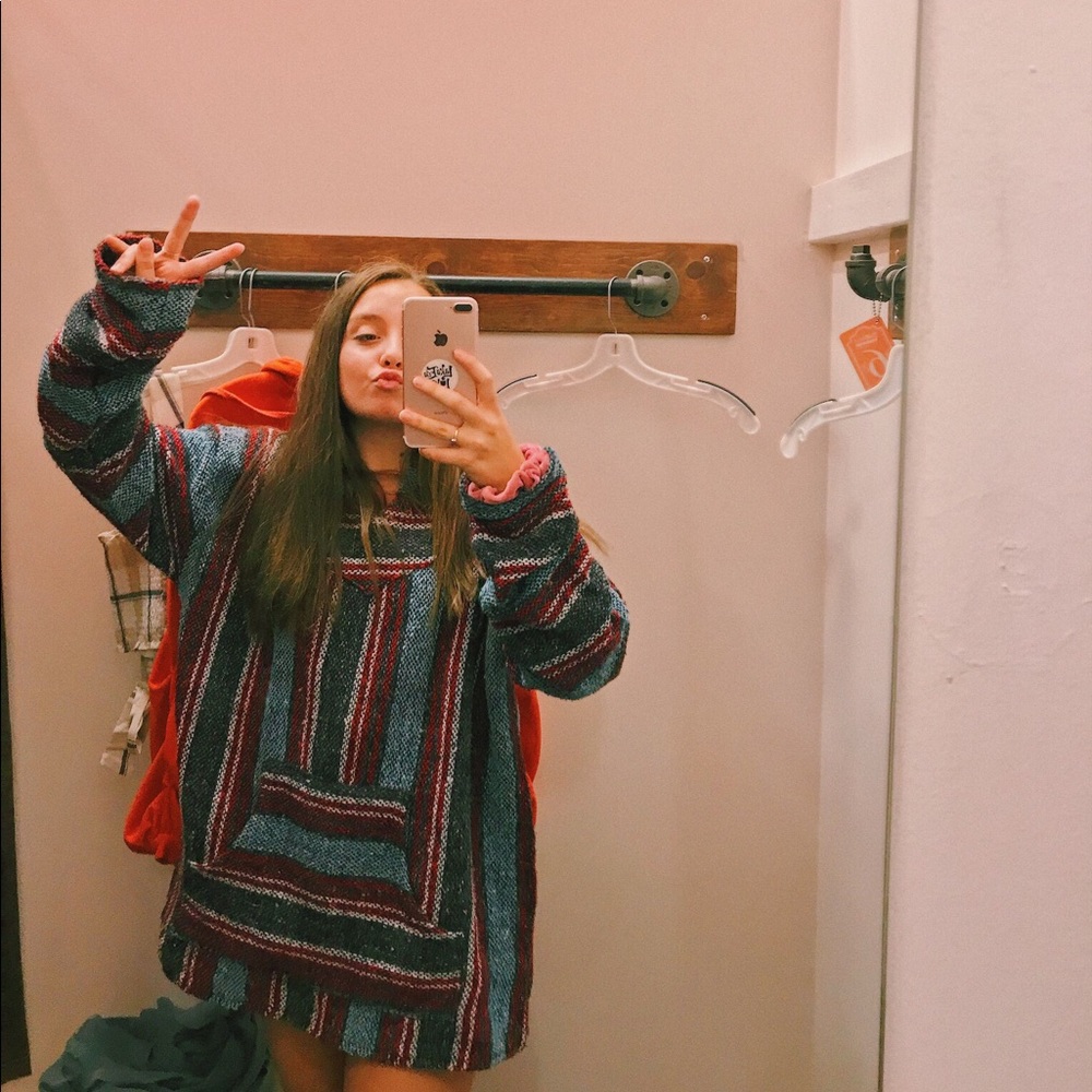 Meet your Posher, Mia